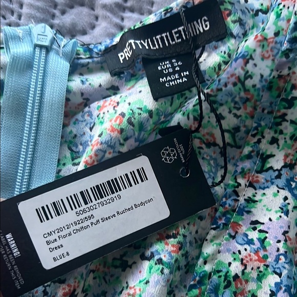 🩵 NWT Pretty Little Thing BLUE FLORAL CHIFFON PUFF SLEEVE RUCHED BODYCON DRESS 🩵 - Picture 4 of 7